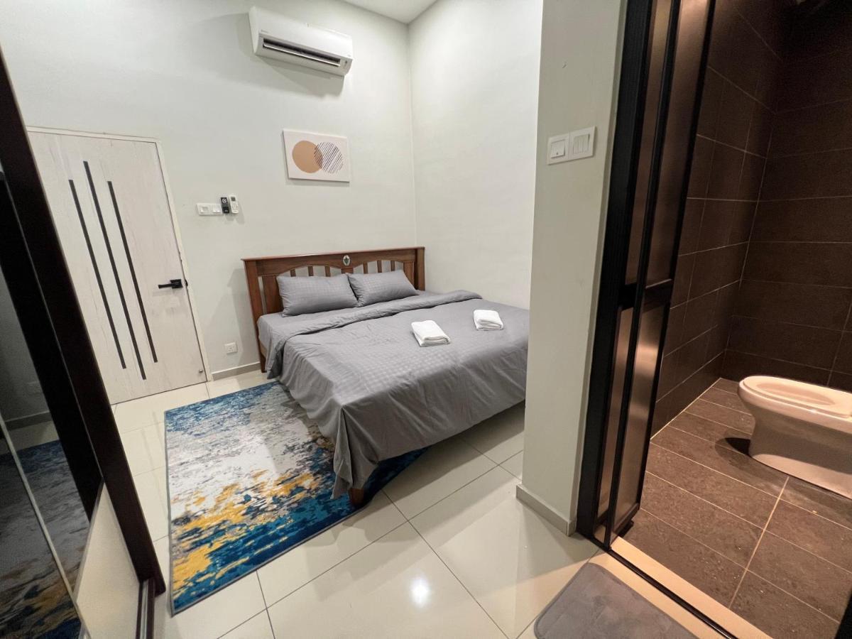 R3Trohouse 3Br 8Pax Ps4,Pool Table,Netflix Villa Kuantan Exterior photo